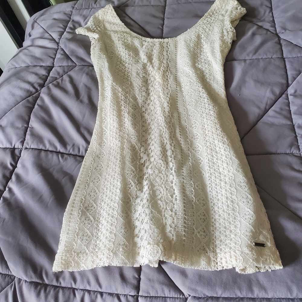 Eyelet Hollister size 00 white summer dress